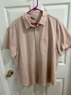 VRST refined knit button down light pink shirt, 50 uv protect, dri wicking, NWT